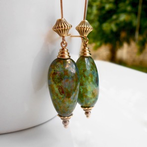 Boucles D'Oreilles Dormeuses Vintage Années 60 - Doré & Verre Vert - 2 Cm